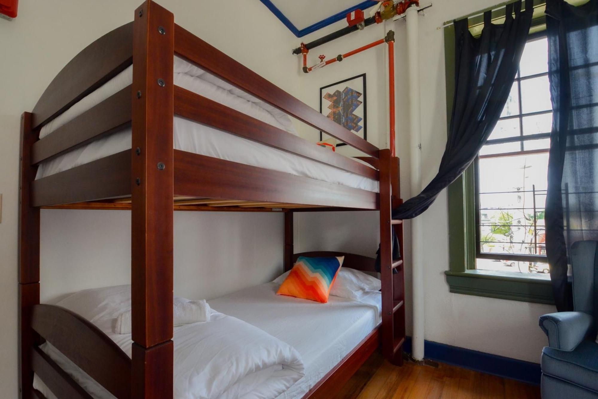 Michie Hostel Providence Eksteriør billede