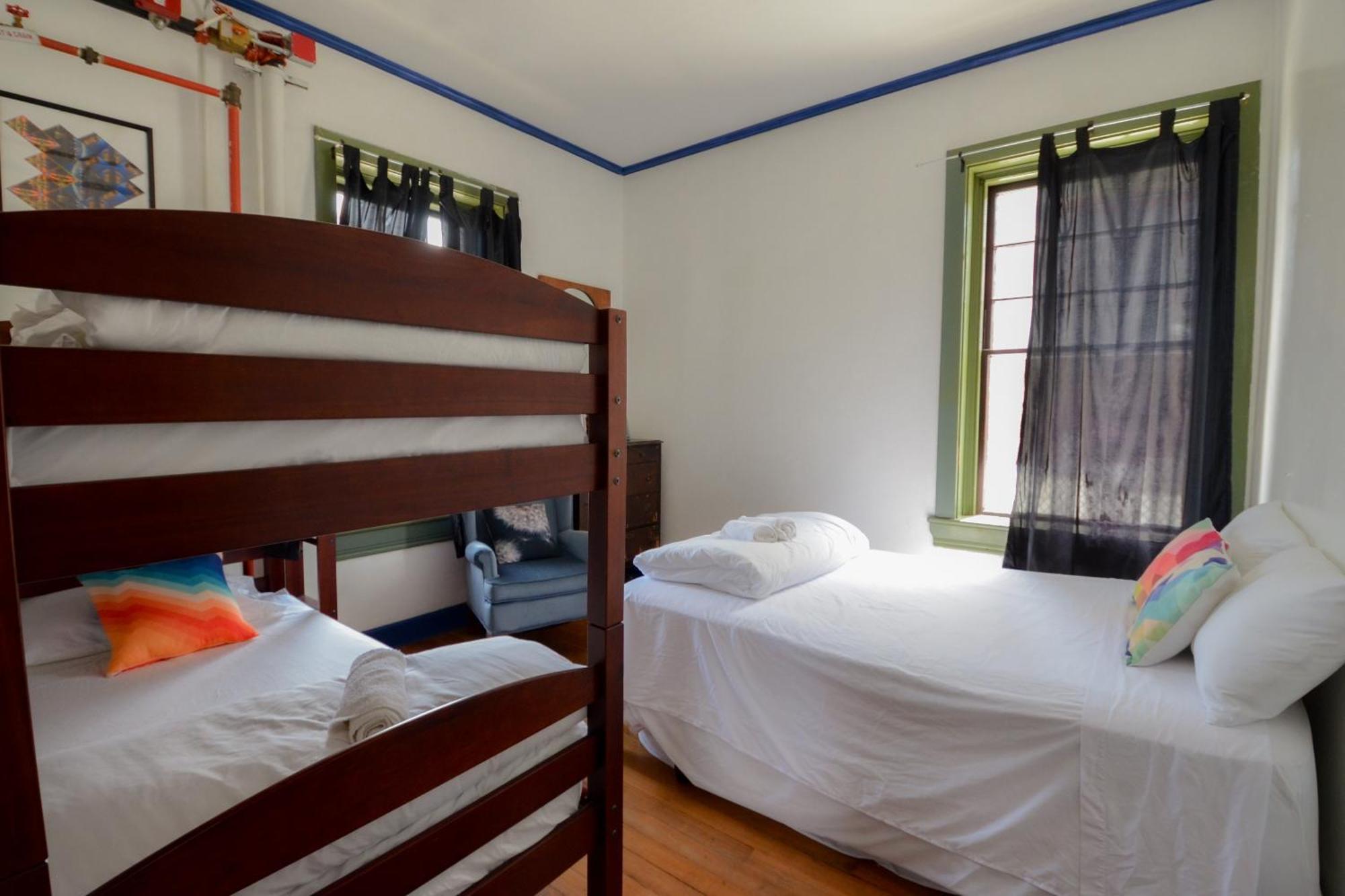 Michie Hostel Providence Eksteriør billede